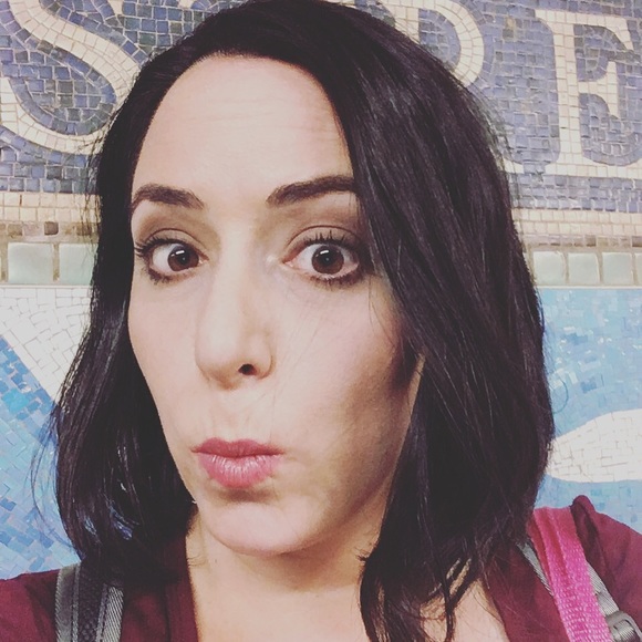 Meet your Posher, Dana - Picture 3 of 4